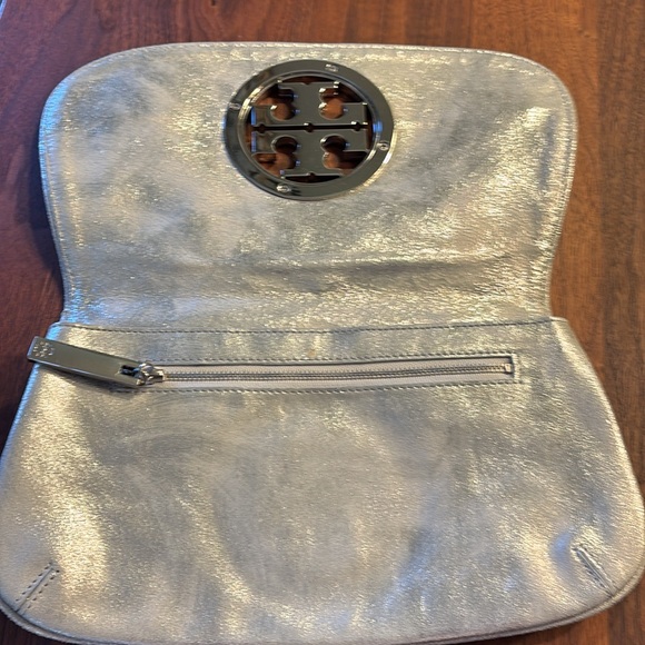Tory Burch Reva Clutch - Silver
